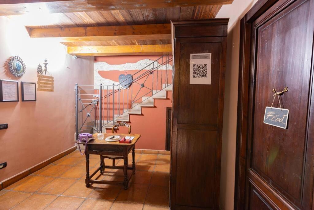 La Casa Del Principe A Colori Apartment Napoli Ngoại thất bức ảnh